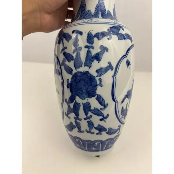 Blue & White Chinese Porcelain Vase with Floral & Bird Design‎ 11.75" - Picture 13 of 14